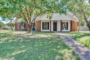 featured image of 301 White Oak Drive