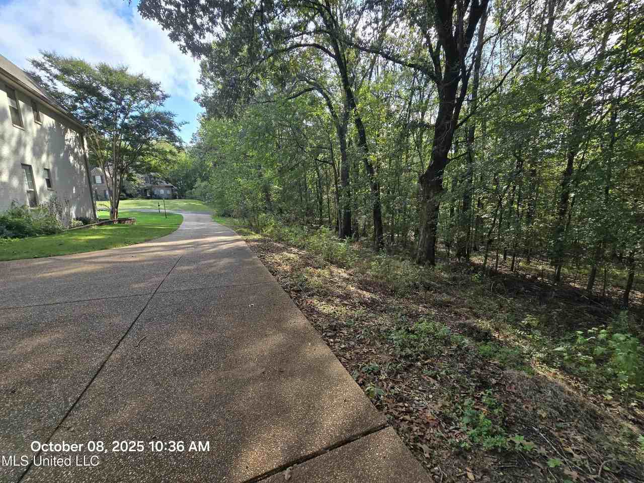 3583 College Bluff - Photo 3 of 26