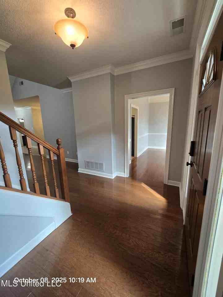 3583 College Bluff - Photo 7 of 26