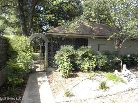 2096 Pat Lane #B - Photo 1 of 1