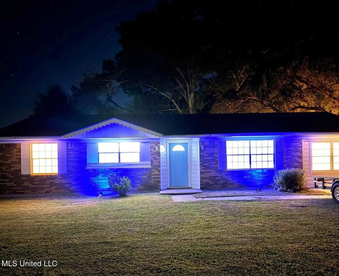 6335 Kimbrough Boulevard - Photo 2 of 15