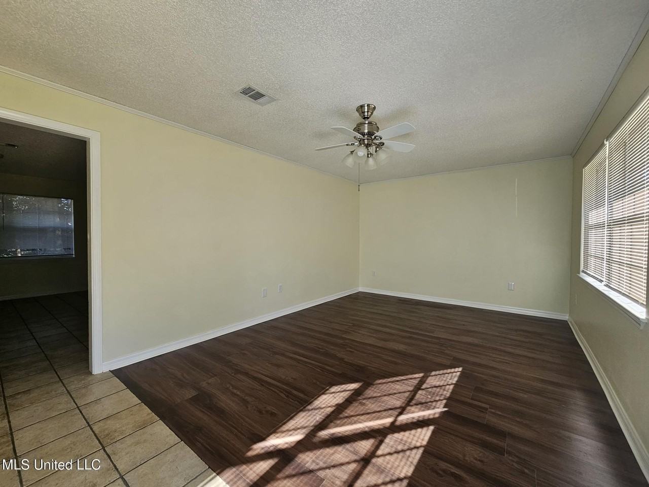 6335 Kimbrough Boulevard - Photo 3 of 15