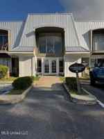 featured image of 2823 Bienville Boulevard