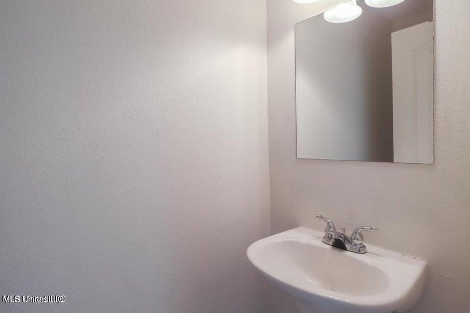 3230 Cumberland Rd Apt 39 #39 - Photo 6 of 22