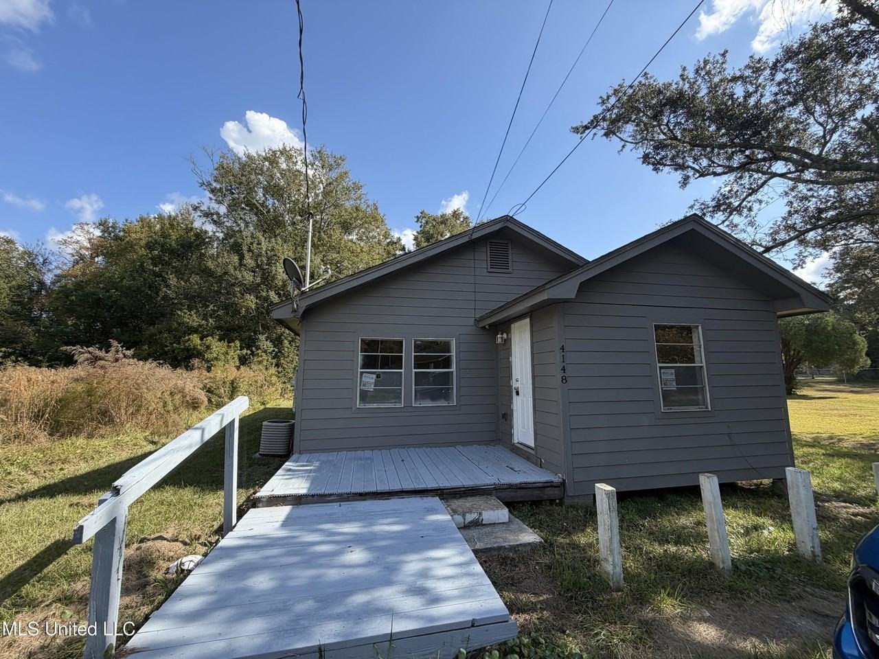 4148 Magnolia Street