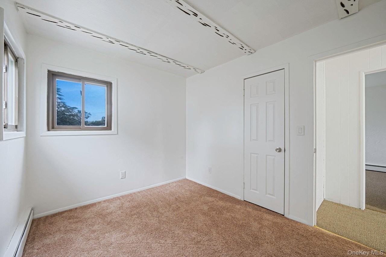 813 Windmill Avenue - Photo 7 of 32