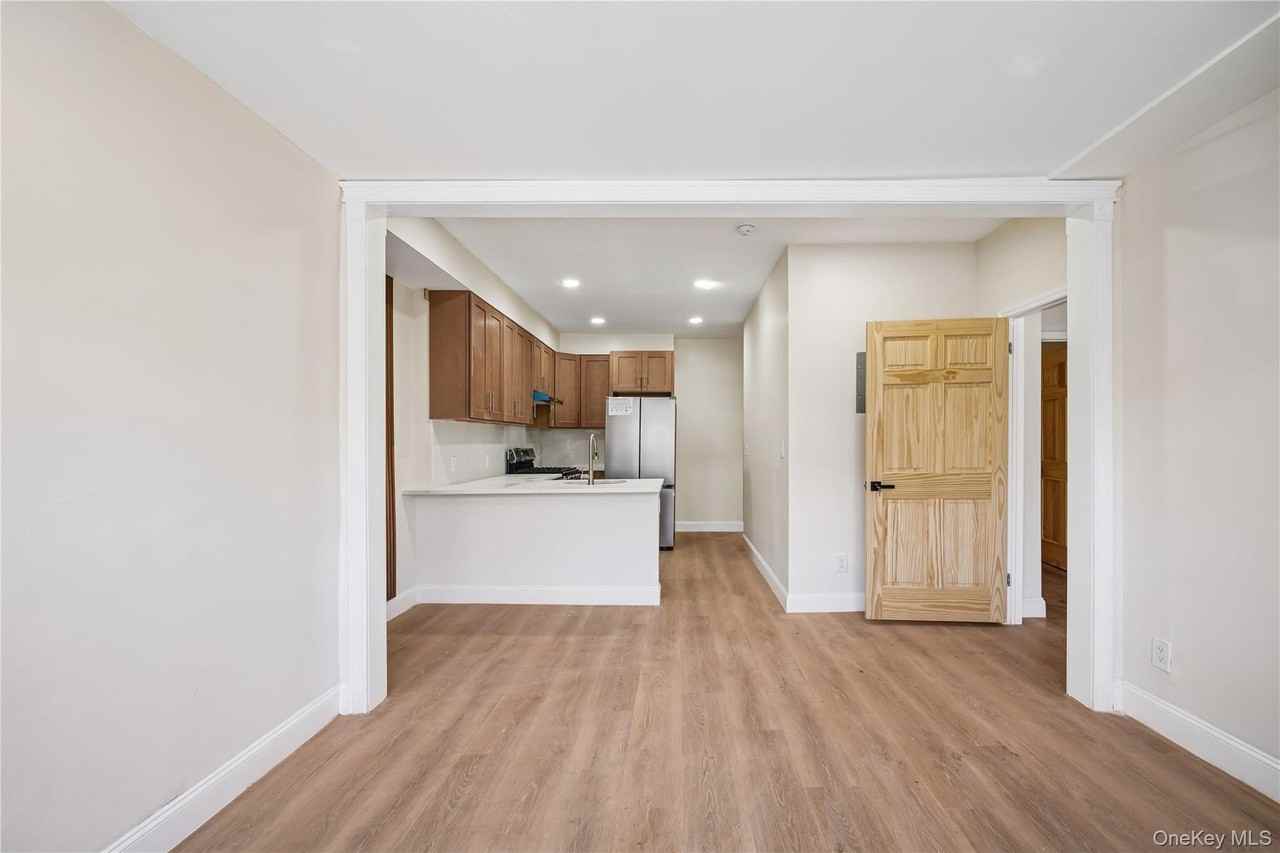 3250 87th St 2nd Fl #2ndFL - Photo 3 of 6