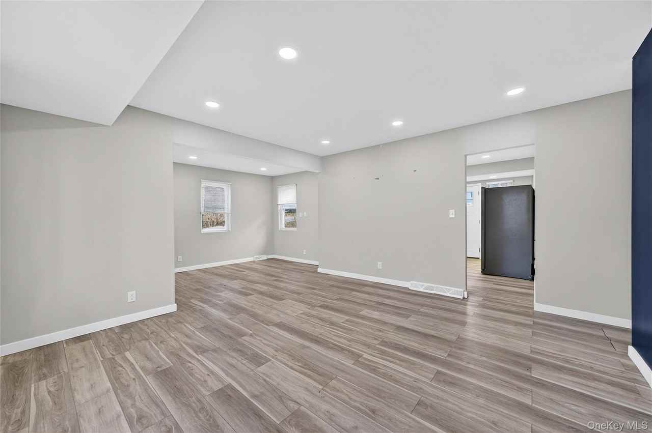 12 Revere Rd - Photo 4 of 32