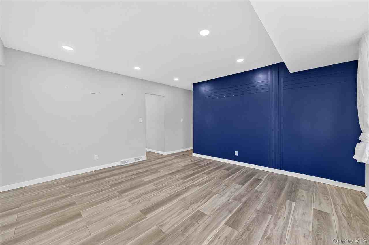 12 Revere Rd - Photo 6 of 32