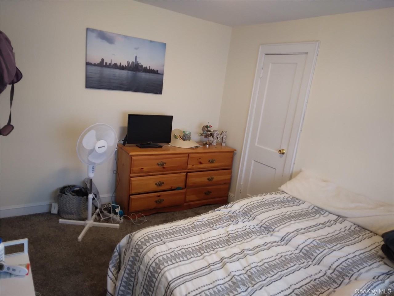 666 Willis Ave #3rdFL - Photo 6 of 6