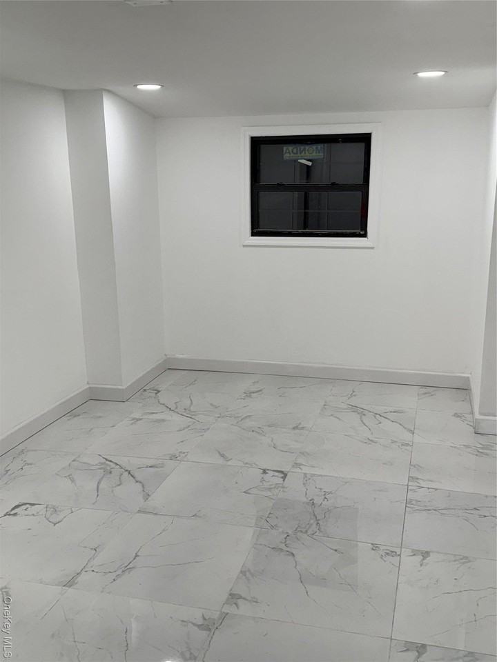 17917 Selover Rd - Photo 6 of 9