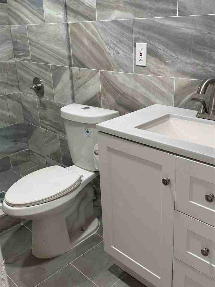 17917 Selover Rd - Photo 2 of 9