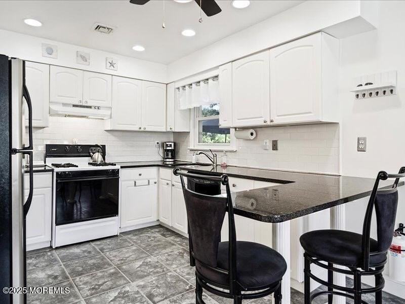 552 Prospect Ave - Photo 7 of 25