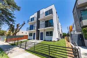 featured image of 6700 Balboa Boulevard #1