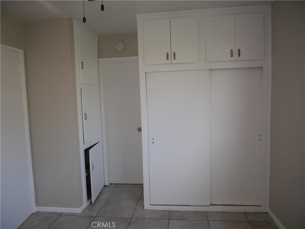 513 E Walnut St #C - Photo 6 of 16