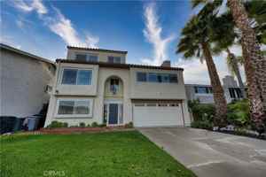 featured image of 3018 Oakwood Lane