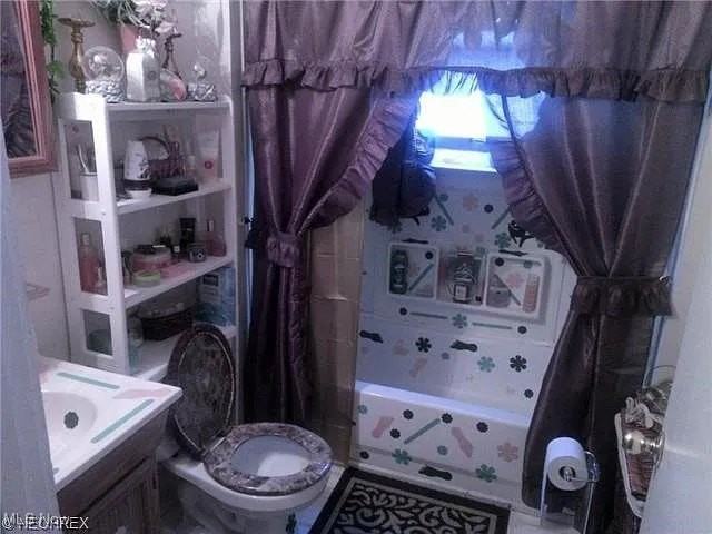 1316 E 91st St - Photo 4 of 14