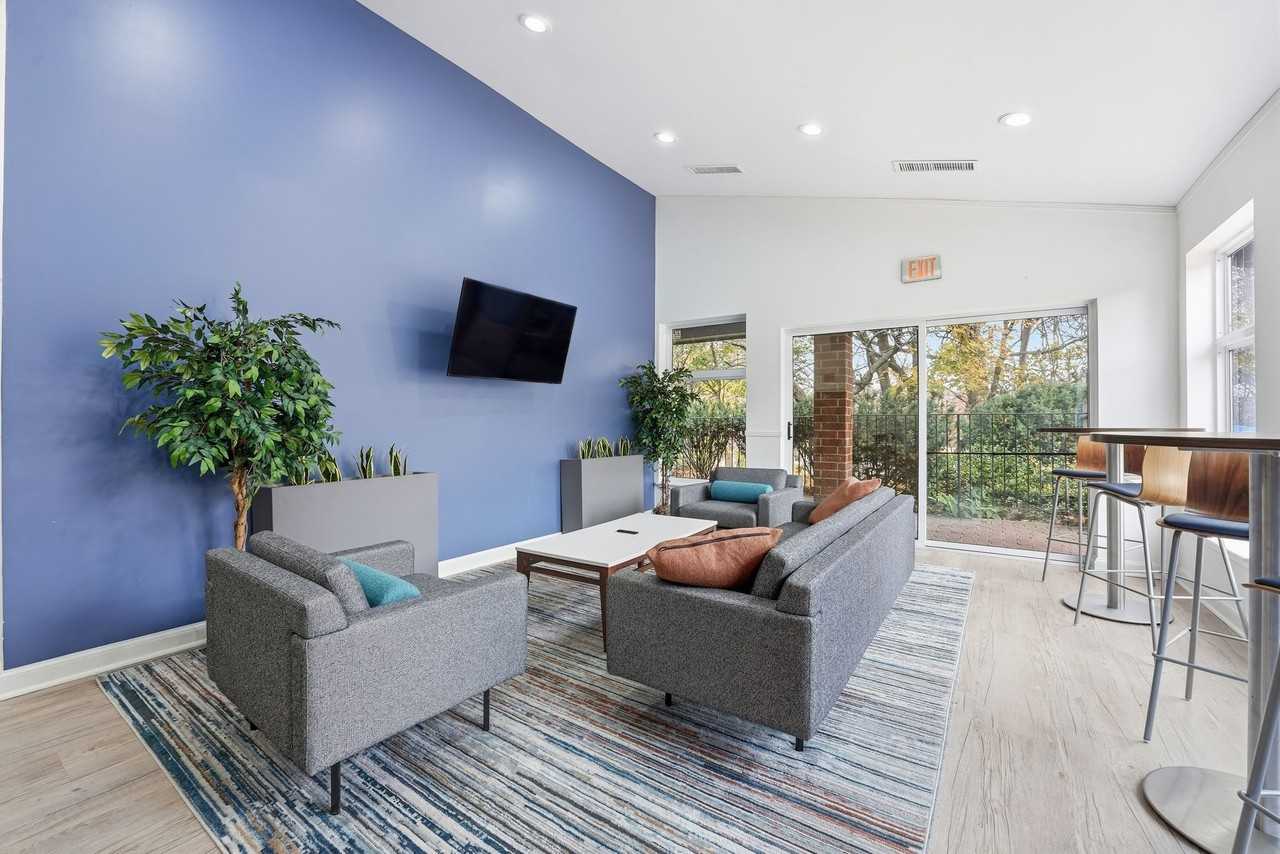 Eagle Rock Apartments at Swampscott - Photo 7 of 13