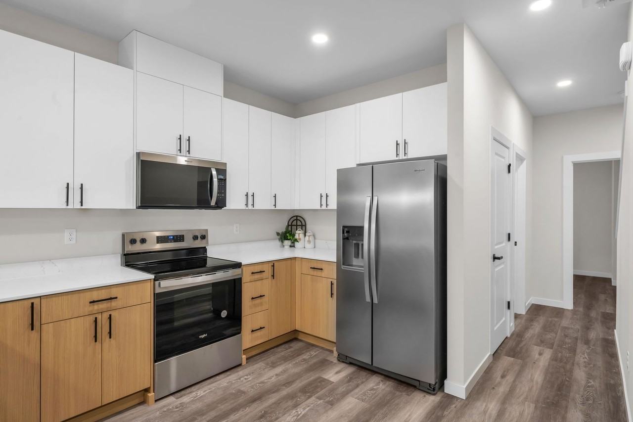 15613 Admiralty Way #B1 - Photo 4 of 27