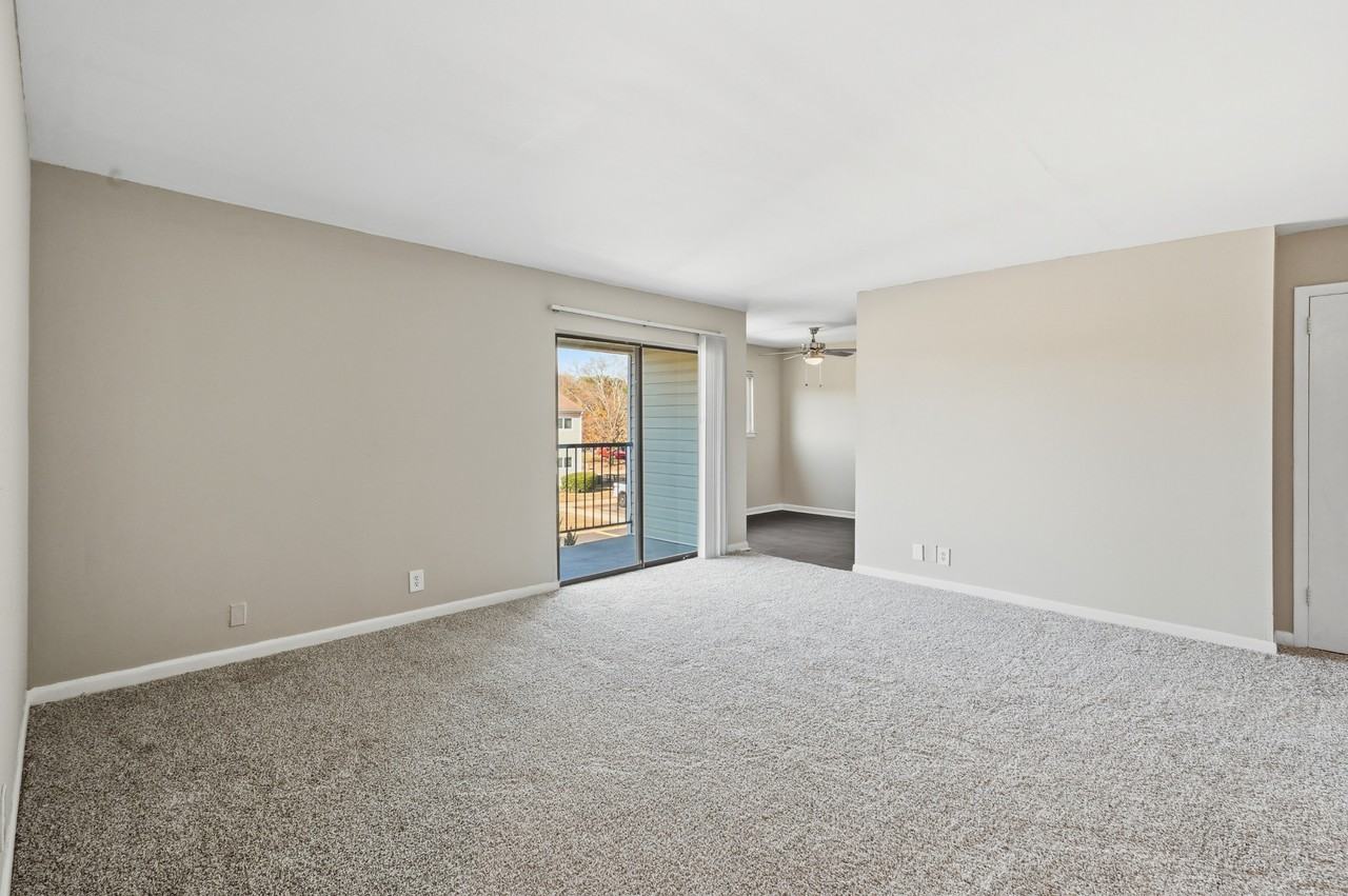 Audubon Creek Apartments - Photo 5 of 22