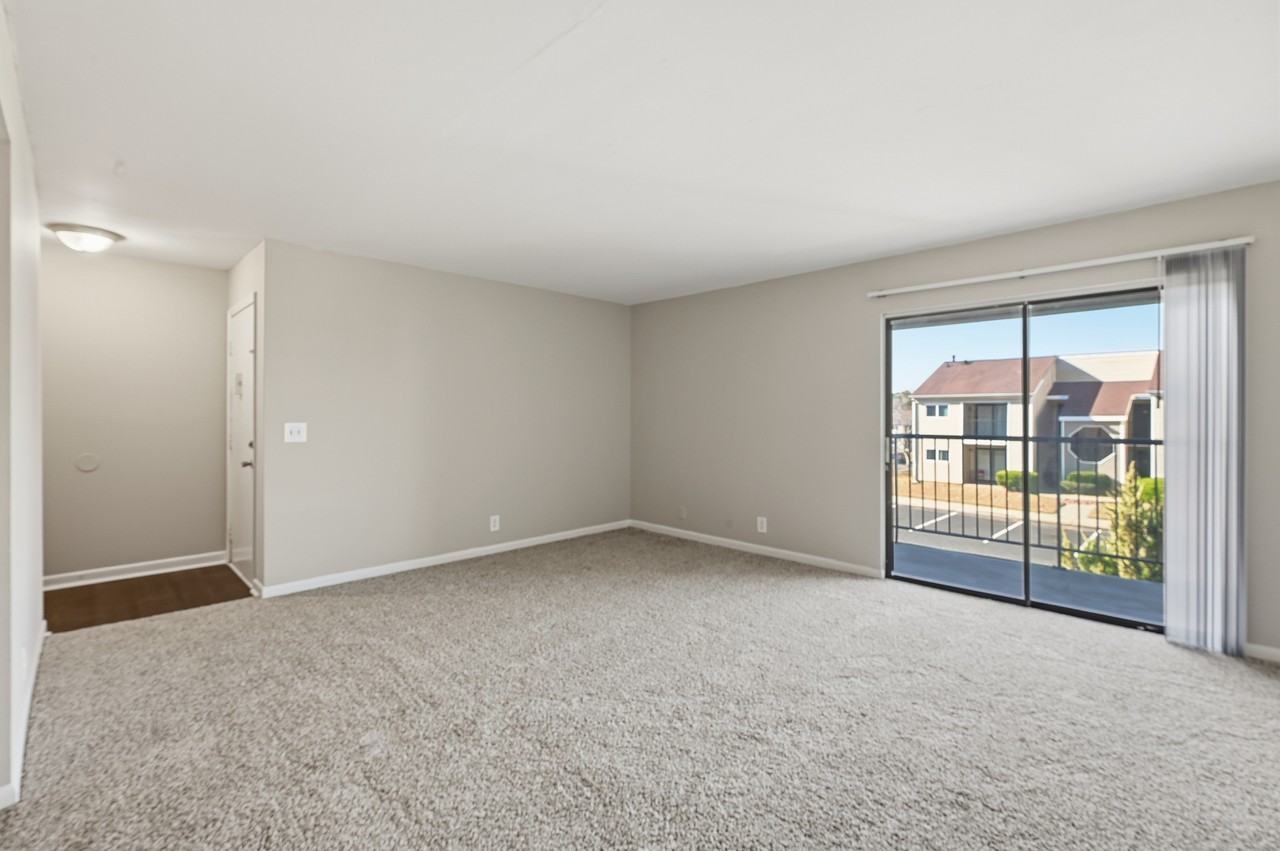 Audubon Creek Apartments - Photo 6 of 22