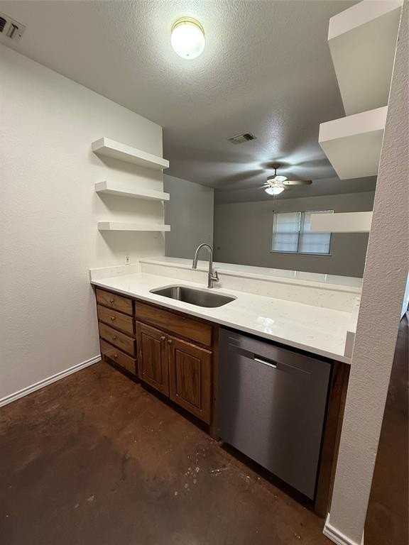 954 E 3rd St - Photo 5 of 17