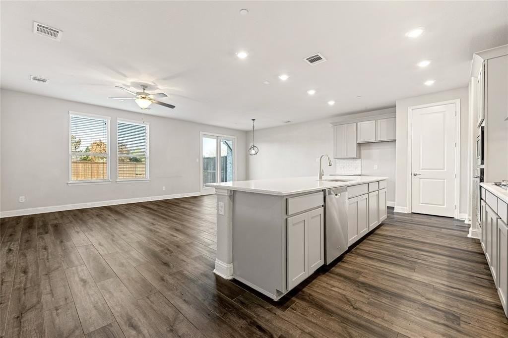 5517 Liberty Dr - Photo 7 of 33