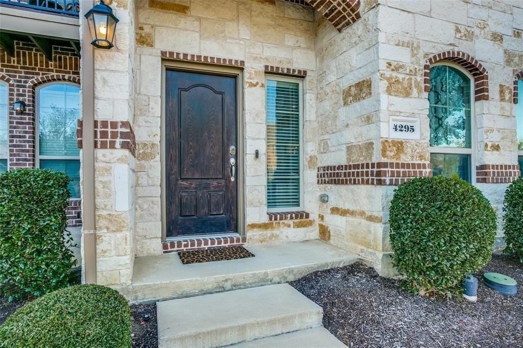 4295 Indian Run Dr - Photo 3 of 24