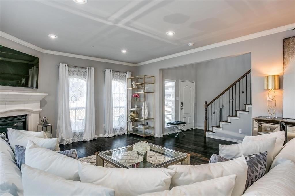 4295 Indian Run Dr - Photo 6 of 24