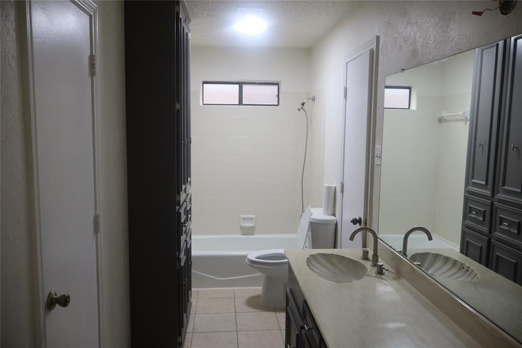 808 Woodway Ln - Photo 6 of 15