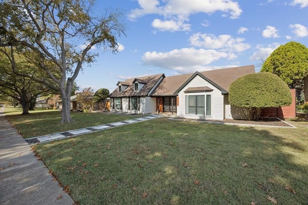 2833 Meadowbrook Dr - Photo 2 of 36