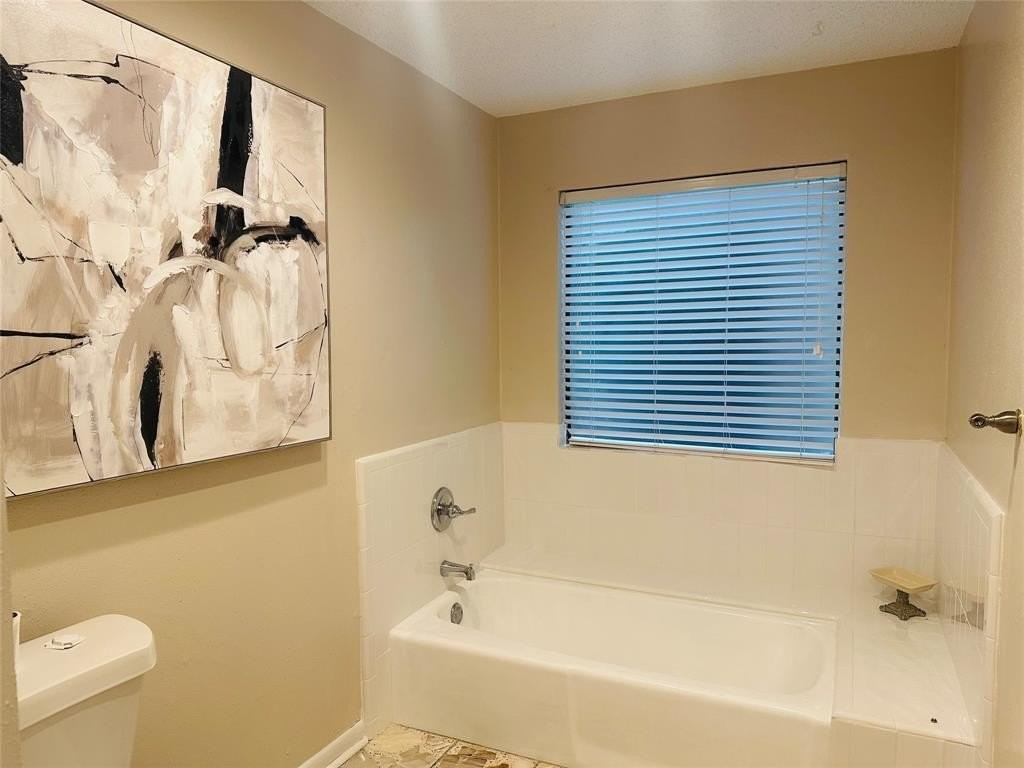 7120 Teakwood Dr - Photo 6 of 16