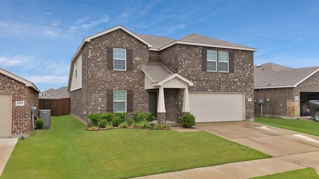 4601 Greenham Ln - Photo 2 of 37