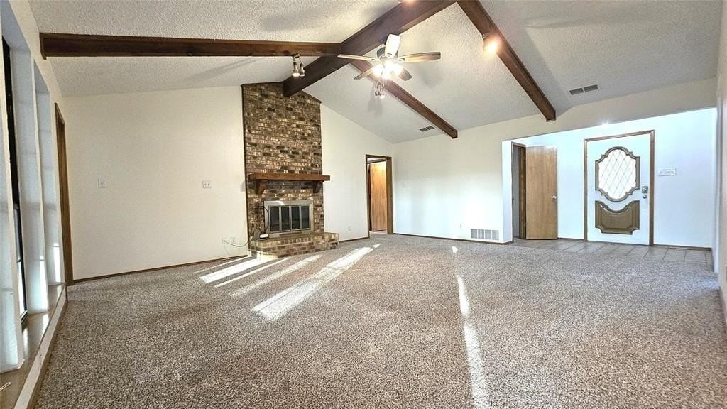 1700 Kendolph Dr - Photo 4 of 40