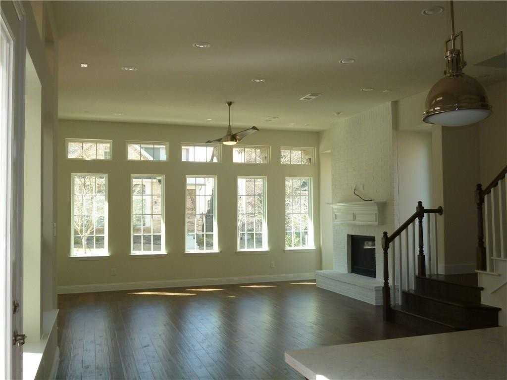 6813 Royal View Drive - Photo 2 of 16