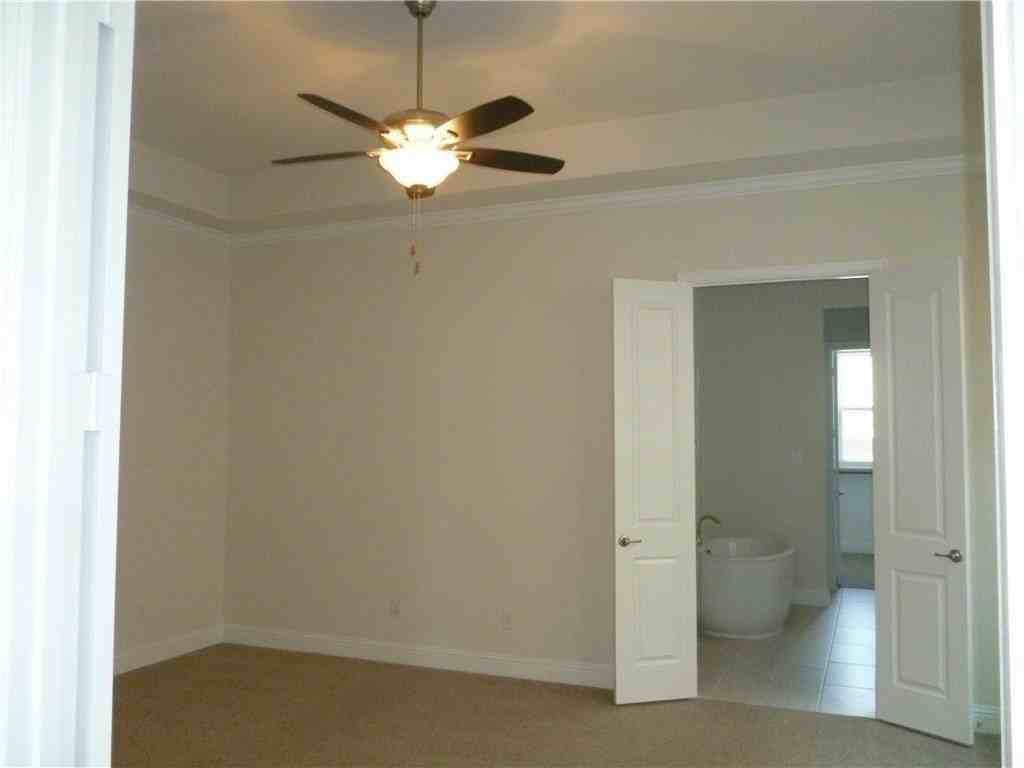 6813 Royal View Drive - Photo 7 of 16