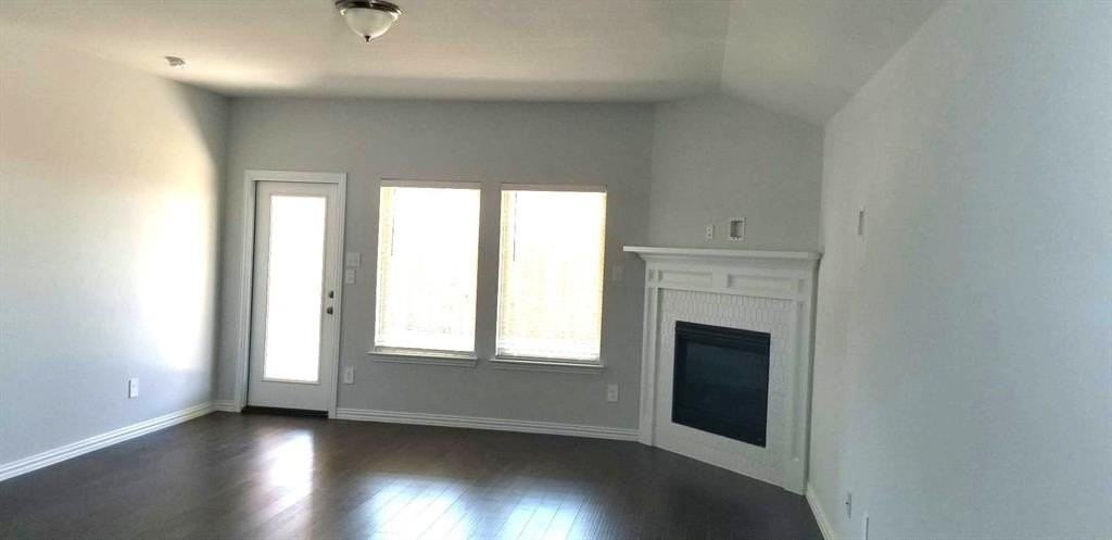 5109 Woodglen Dr - Photo 6 of 24