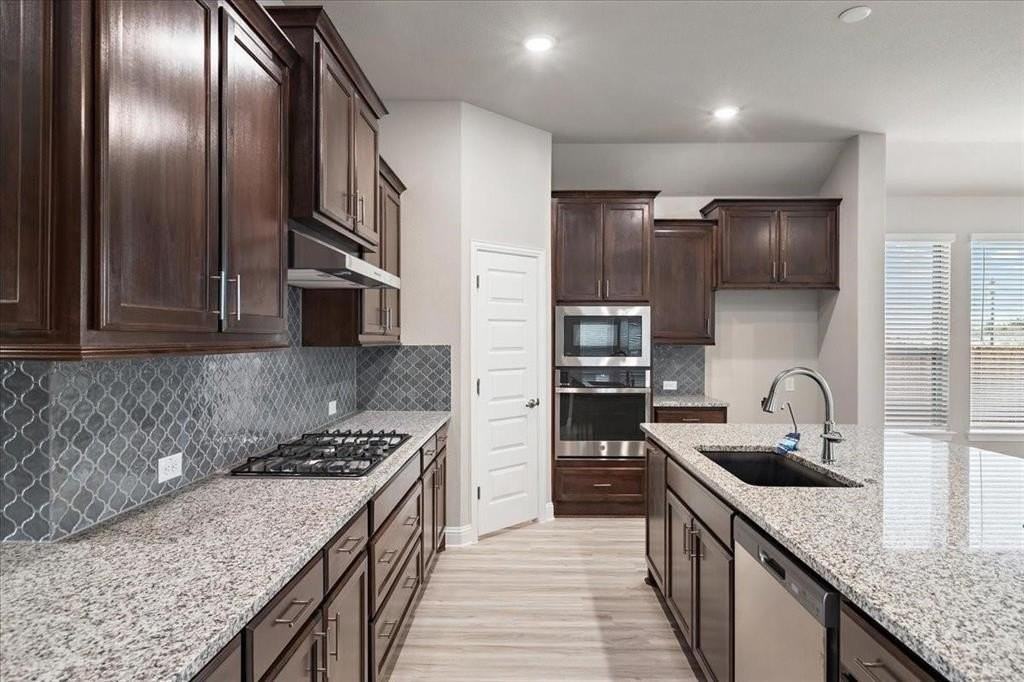 1621 Treleven Court - Photo 4 of 14