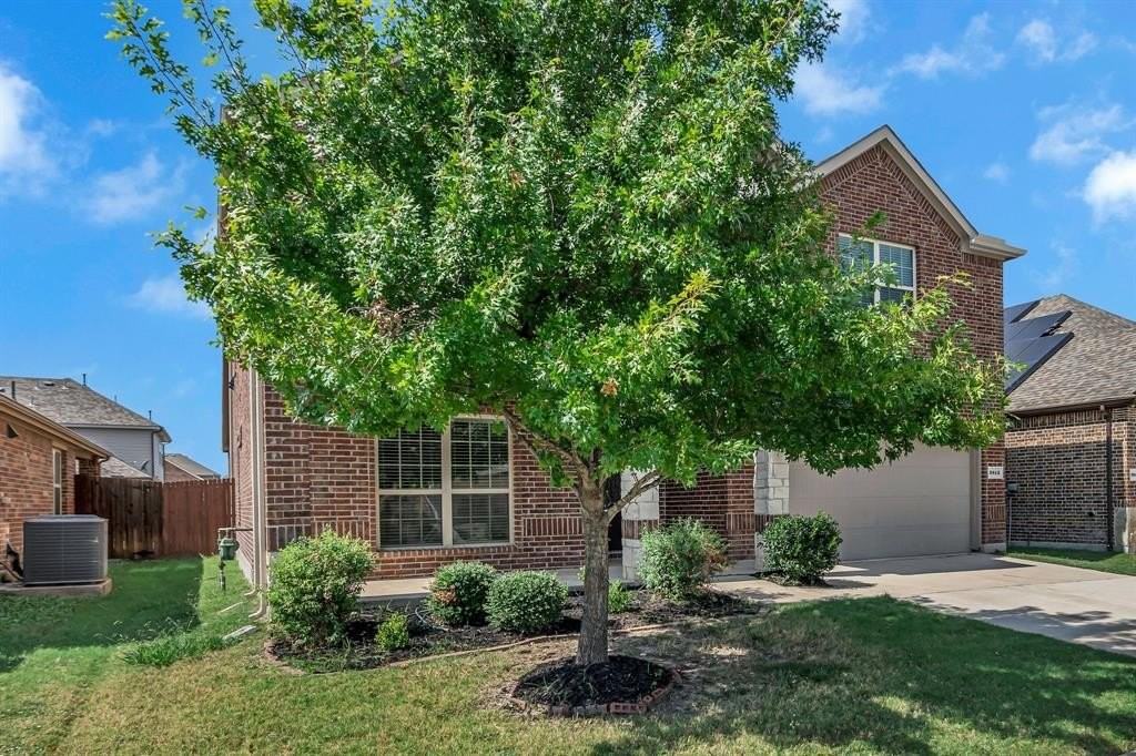 3812 Fordham St - Photo 4 of 33