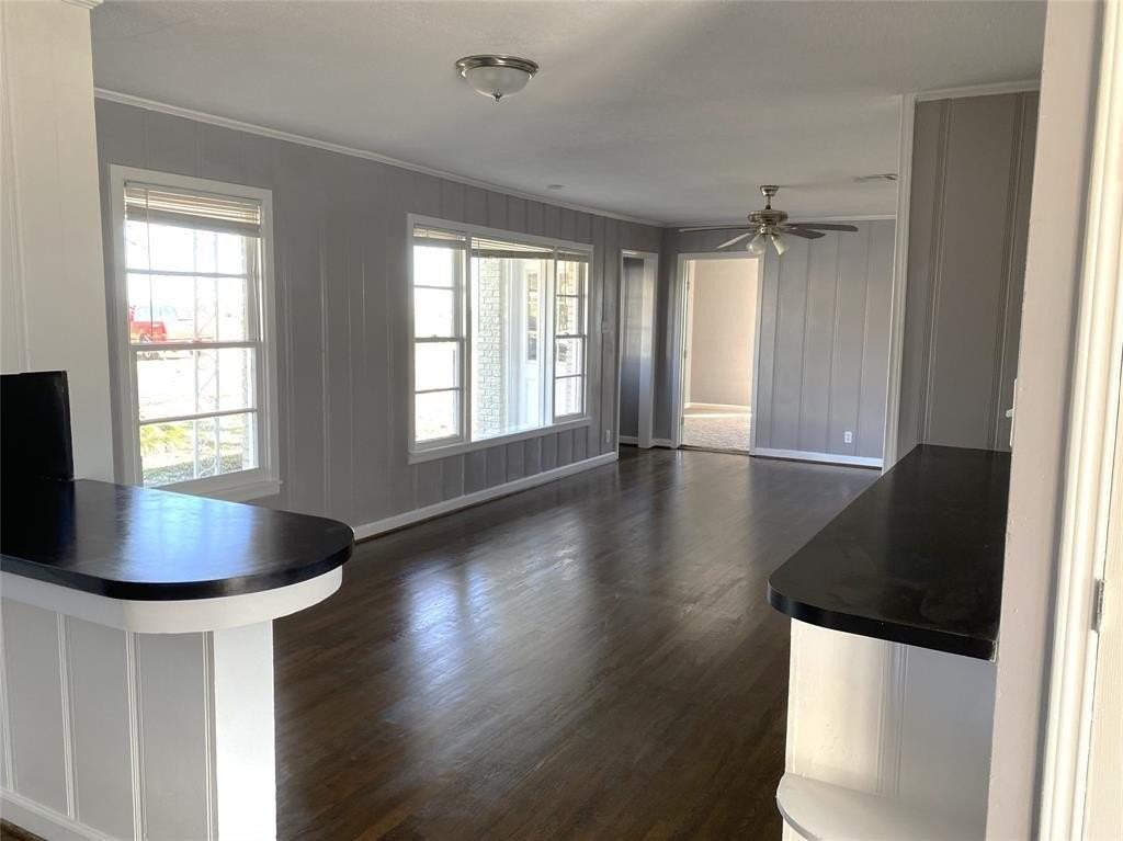 704 Scurlock Street - Photo 4 of 11