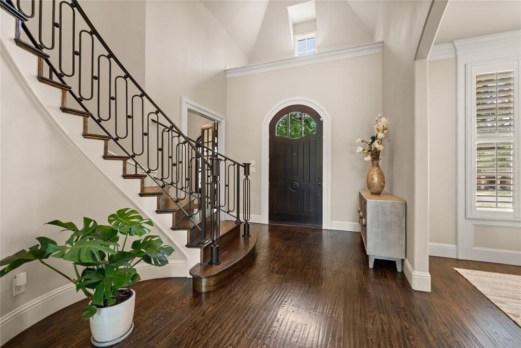 1817 Broken Bend Dr - Photo 3 of 35