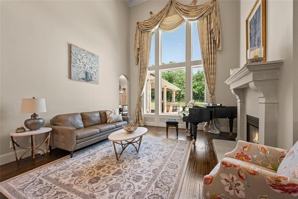 1817 Broken Bend Dr - Photo 7 of 35