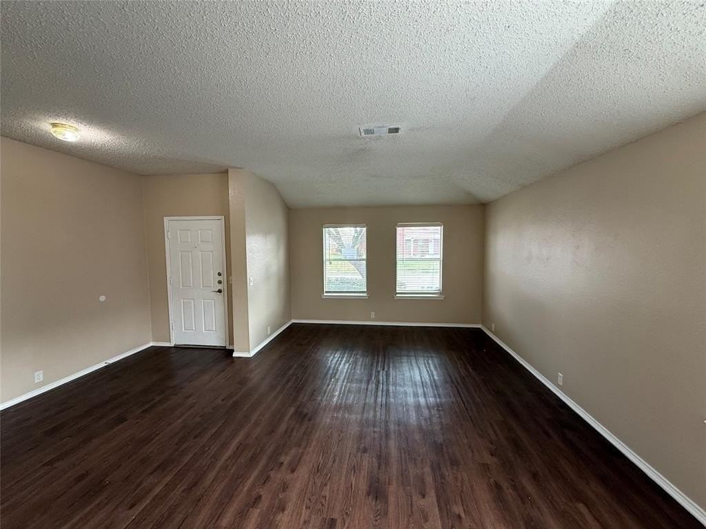 128 Quail Run Dr - Photo 4 of 15