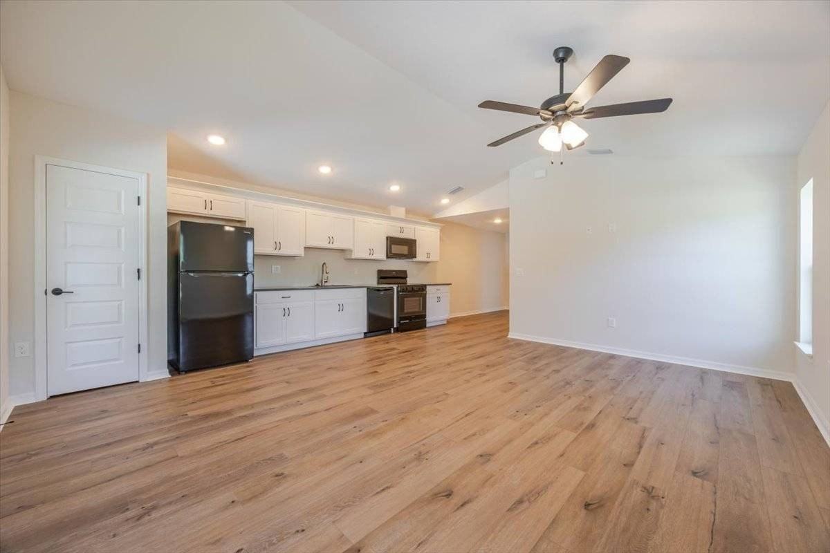 1162 1162 or 1164 Fairway Dr. - Photo 7 of 26