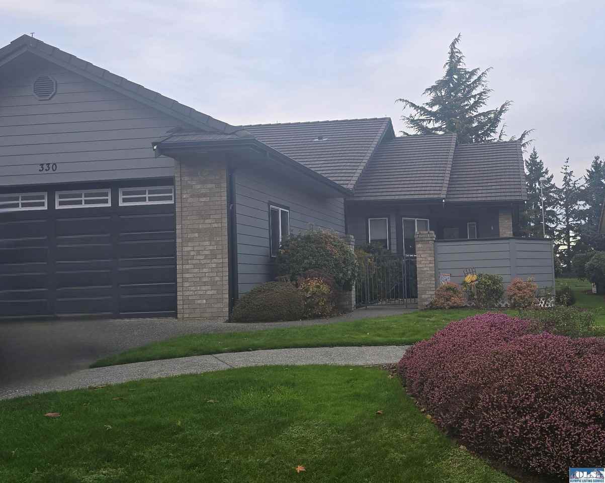 330 Blakely Boulevard