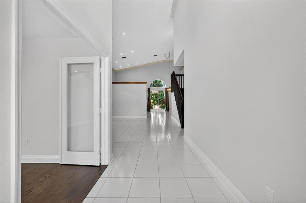 6249 Nw 78th Mnr - Photo 6 of 50