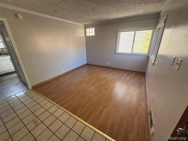 949 W Farnum Ave - Photo 2 of 20