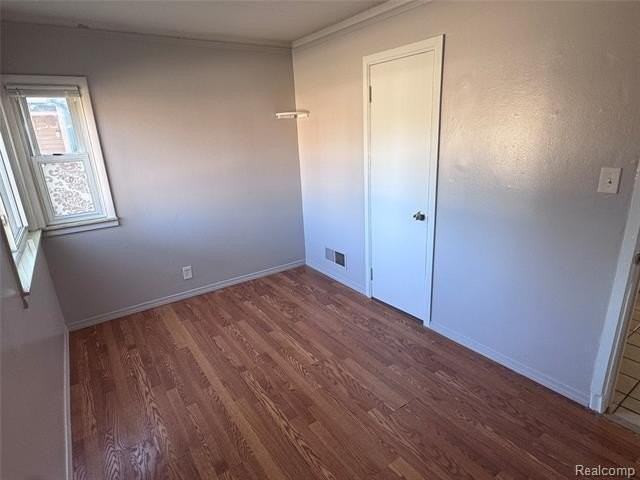 949 W Farnum Ave - Photo 4 of 20