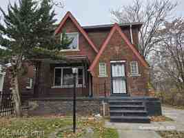 featured image of 9379 Manor St