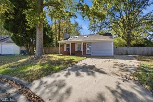 1817 Riddle Ave - Photo 2 of 26